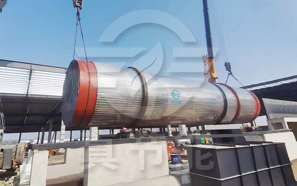 低溫污泥烘干設備吊裝